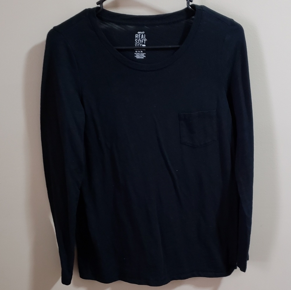 Aerie black real soft tee with pocket